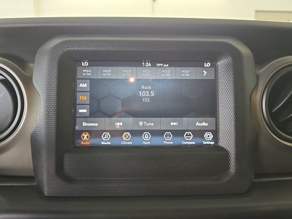 Used 2019 White Jeep Unlimited Sport S image 21