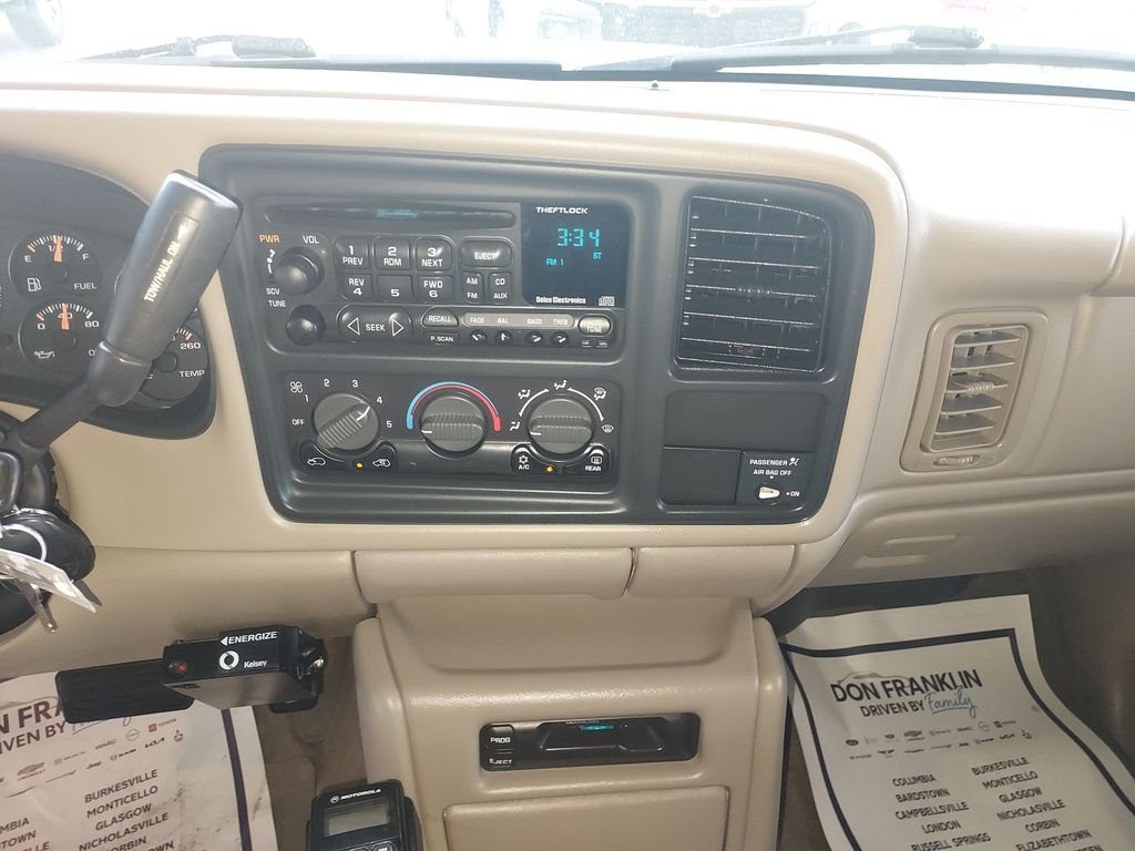Used 2001 Green GMC SLE image 21