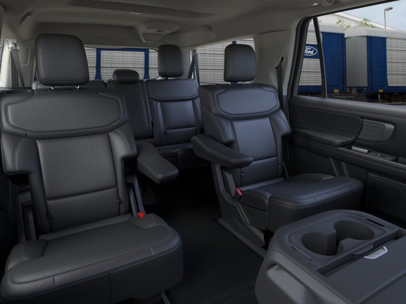 2026 Ford Expedition MAX Platinum - Photo 11