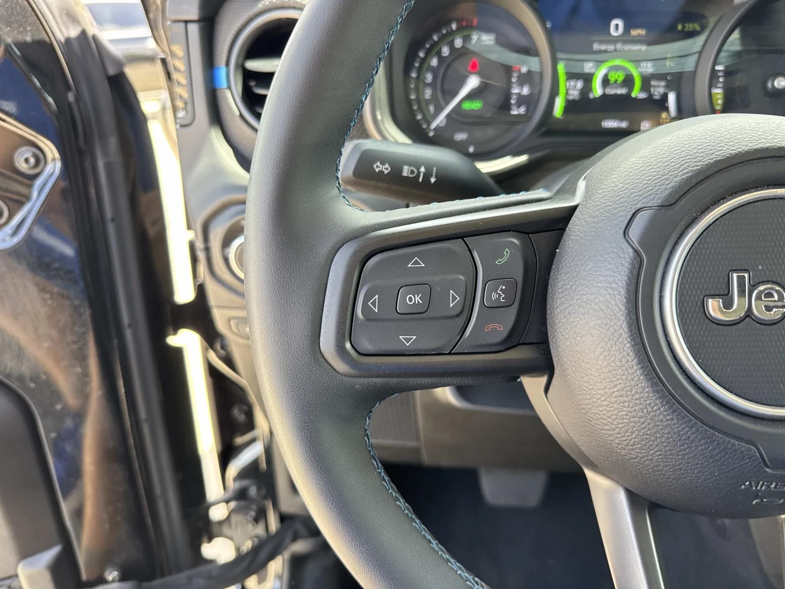 Used 2025 Black Clearcoat Jeep Rubicon 4x4 image 22