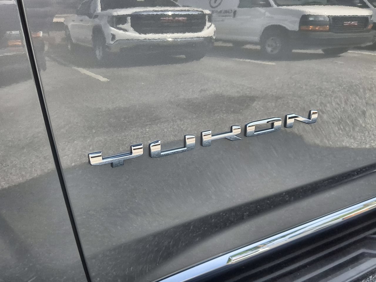 New 2026 Sterling Metallic GMC Elevation image 33