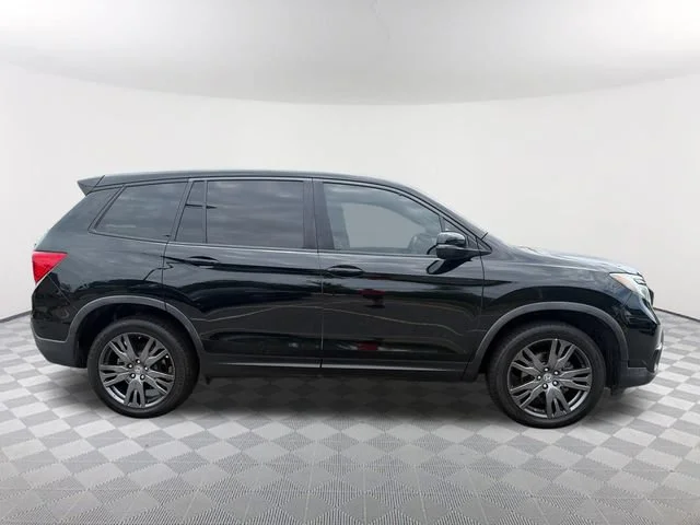 Used 2021 Black Honda AWD EX-L image 4