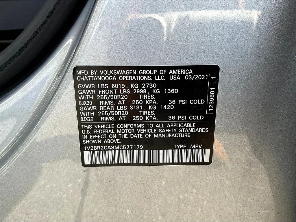 Used 2021 Pyrite Silver Metallic Volkswagen SEL image 20