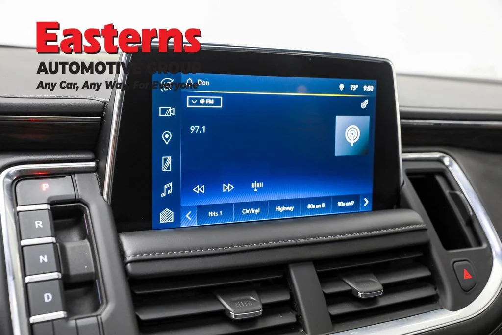 Used 2023 Black Chevrolet Z71 image 19