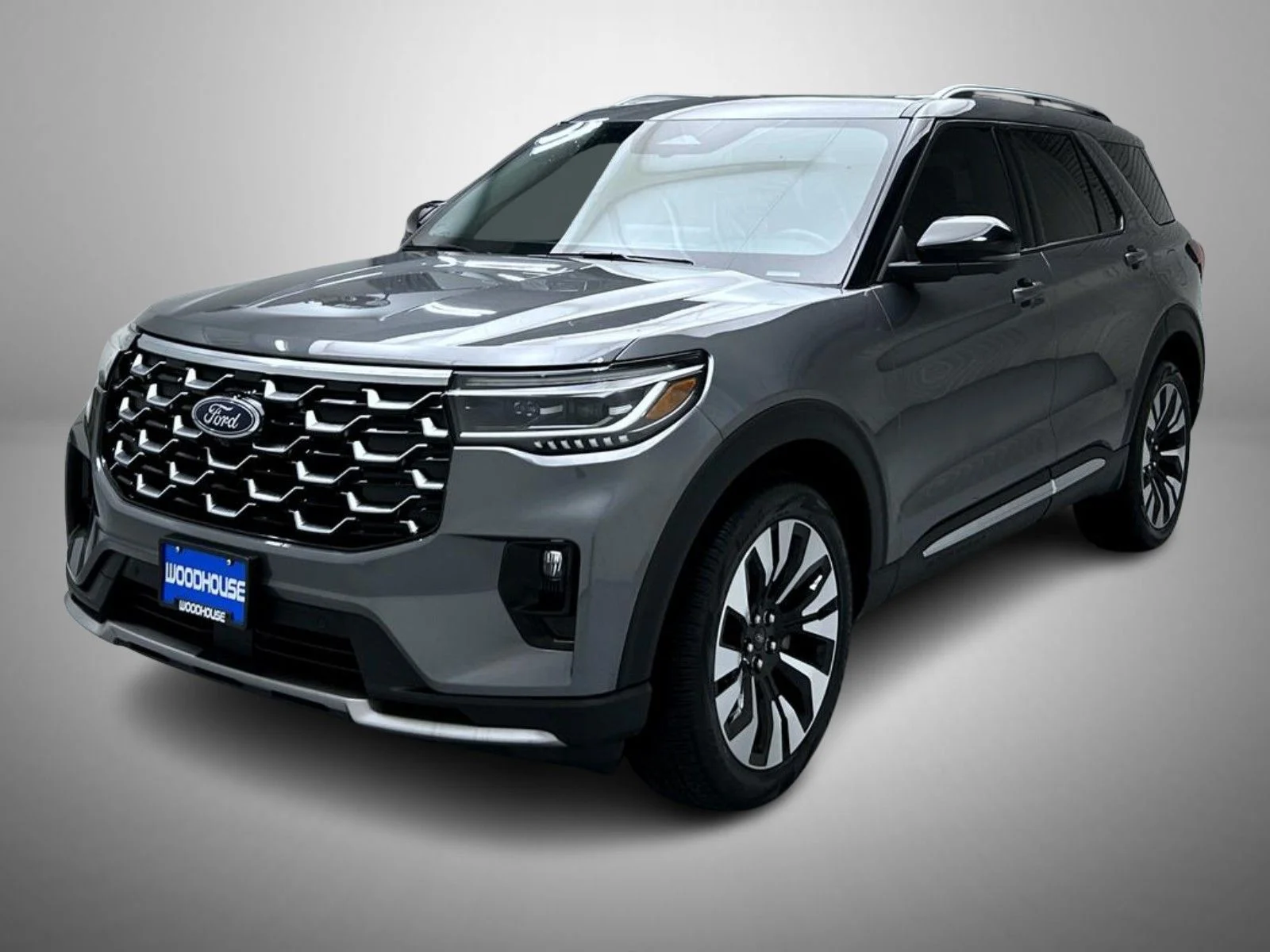 Used 2025 Gray Ford Platinum image 1