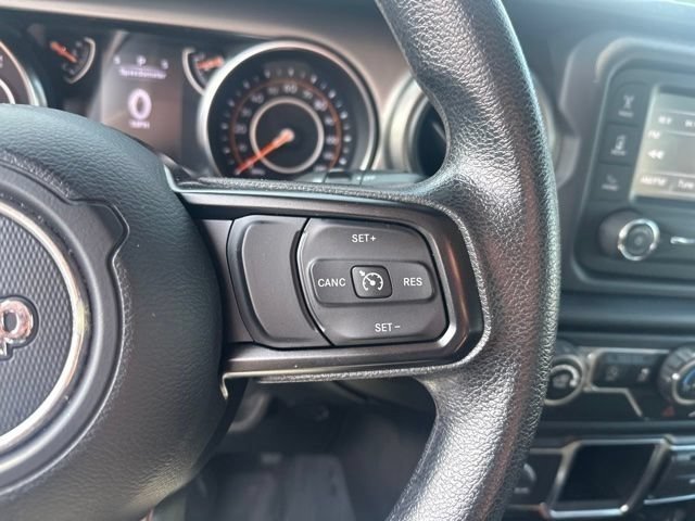 Used 2020 Billet Silver Metallic Clearcoat Jeep Unlimited Sport image 19