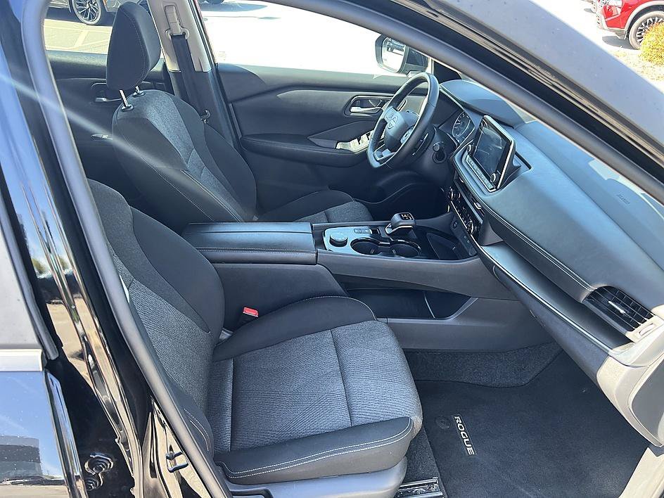 Certified Used 2025 Super Black Nissan SV image 17