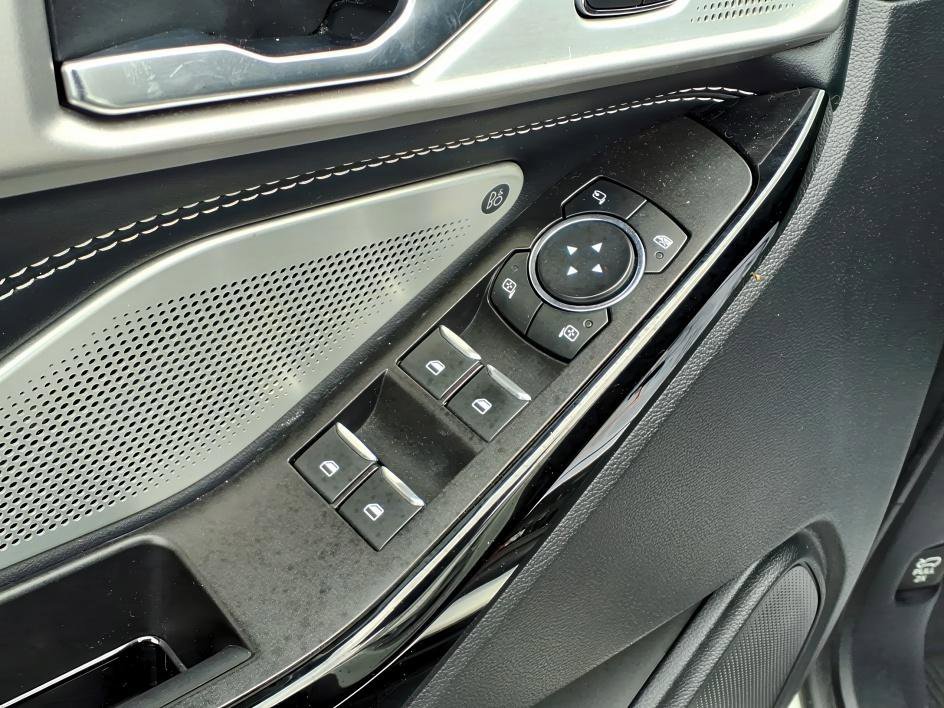 Used 2021 Star White Metallic Tri-Coat Ford ST image 18