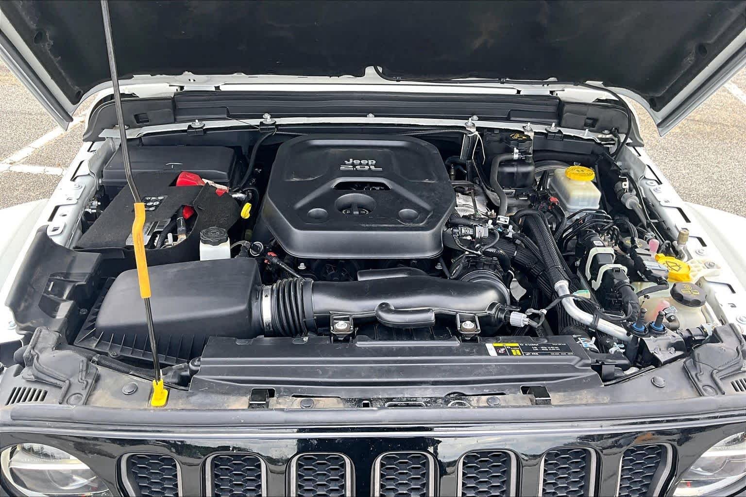 Used 2020 Bright White Clearcoat Jeep Rubicon image 32