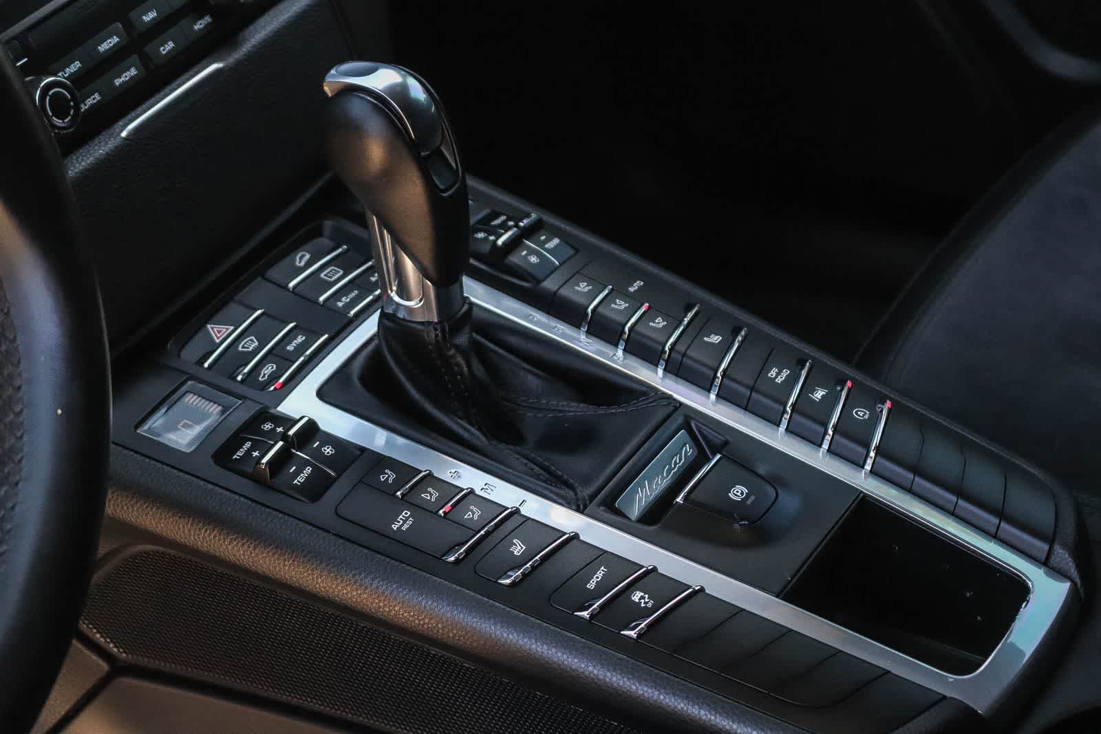 Used 2018 Black Porsche  image 19