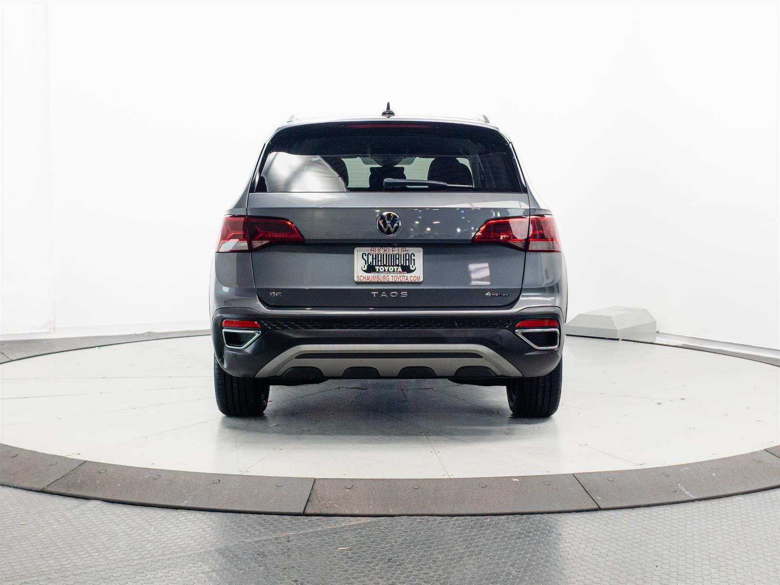 Used 2022 Gray Volkswagen 1.5T SE image 9