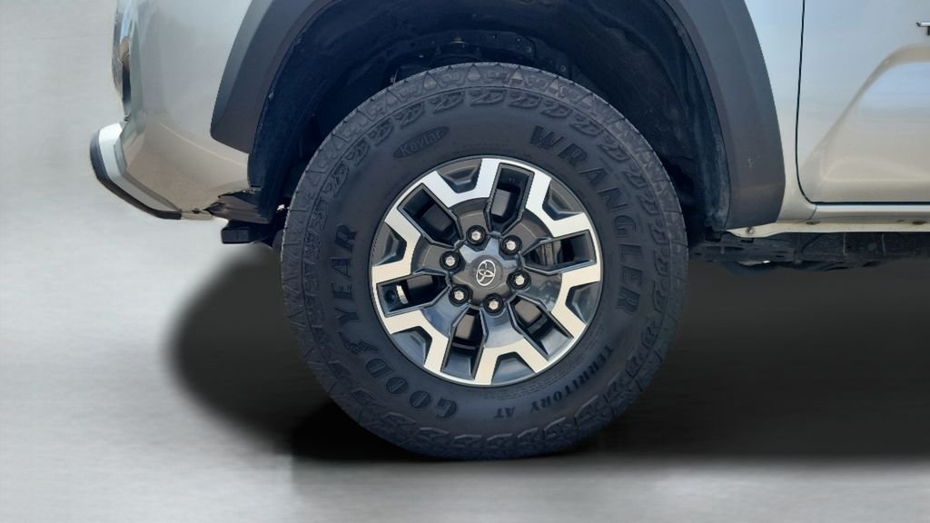 Certified Used 2022 Silver Toyota TRD Off-Road image 28