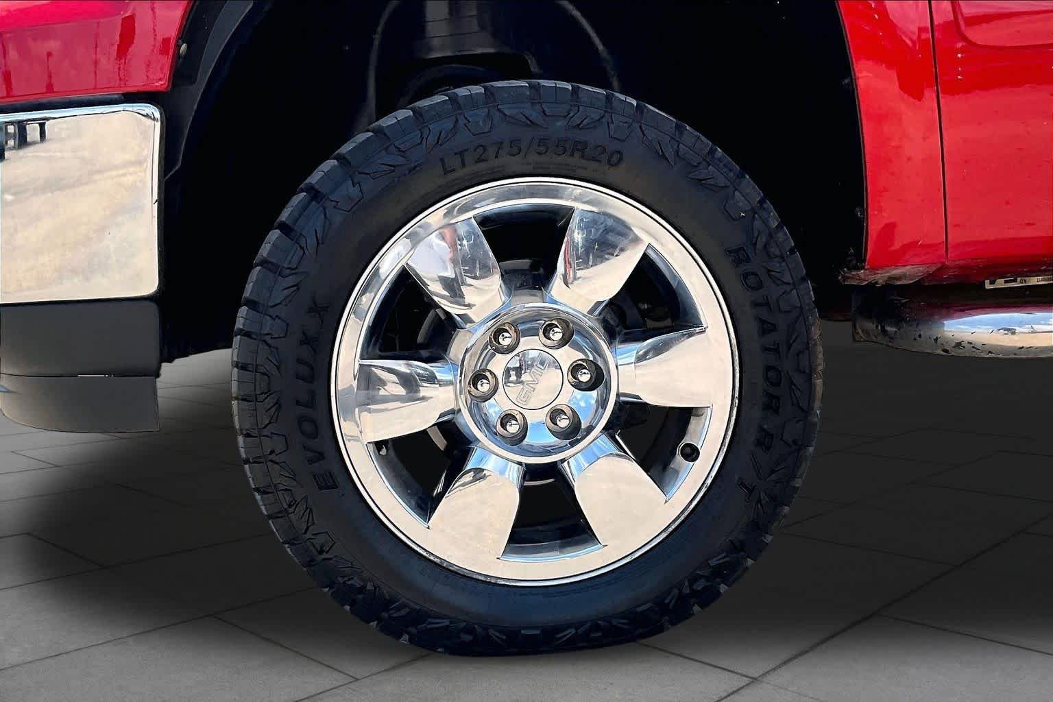 Used 2011 Fire Red GMC SLE image 10
