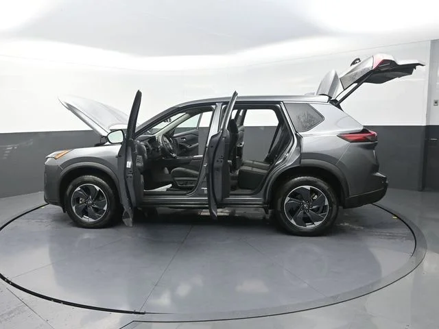 Used 2024 Gray Nissan SV image 32