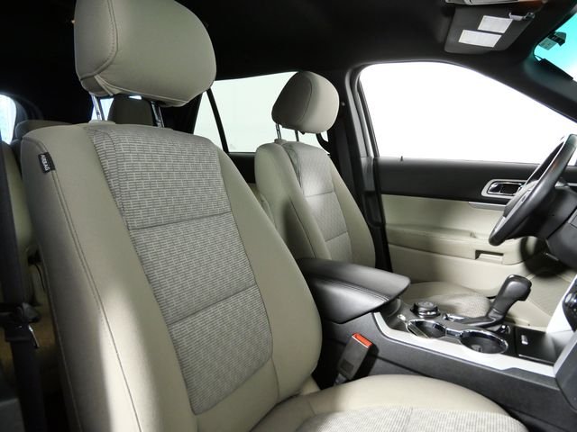 Used 2015 White Ford XLT image 11