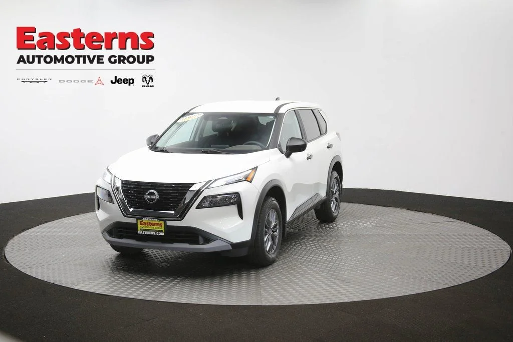 Used 2023 White Nissan S image 56