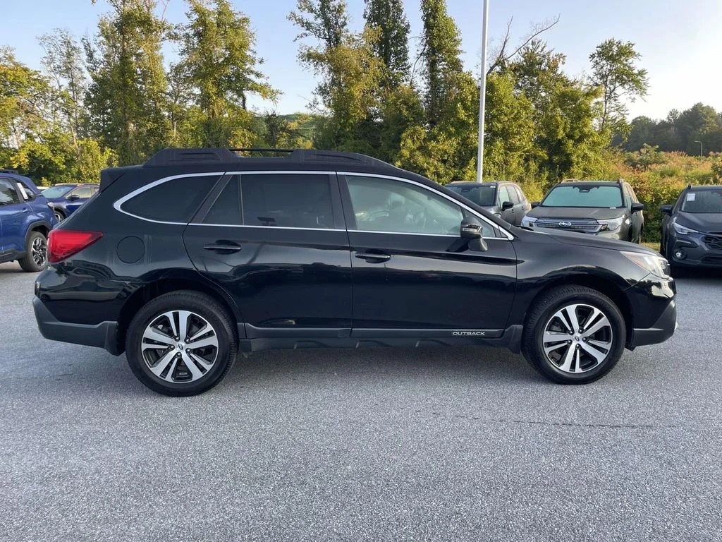 Used 2019 Crystal Black Silica Subaru Limited image 31