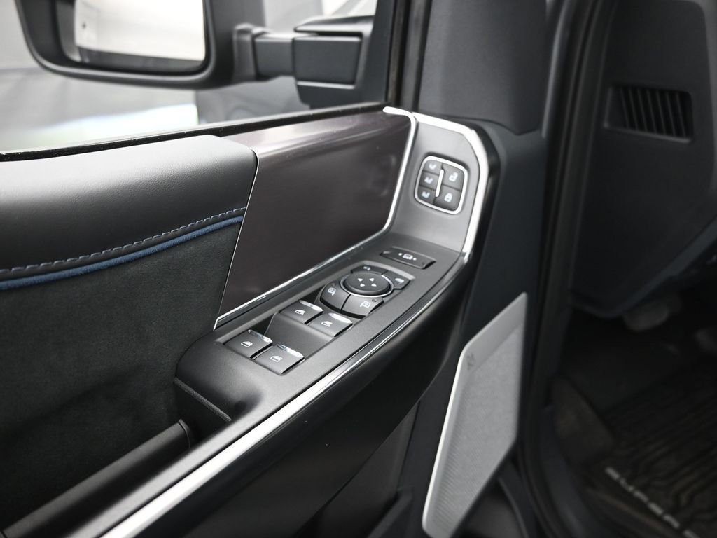 New 2026 Carbonized Gray Metallic Ford Platinum image 11