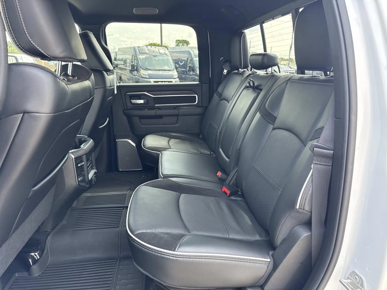 New 2026 Bright White Clear-Coat Exterior Paint RAM Laramie image 7
