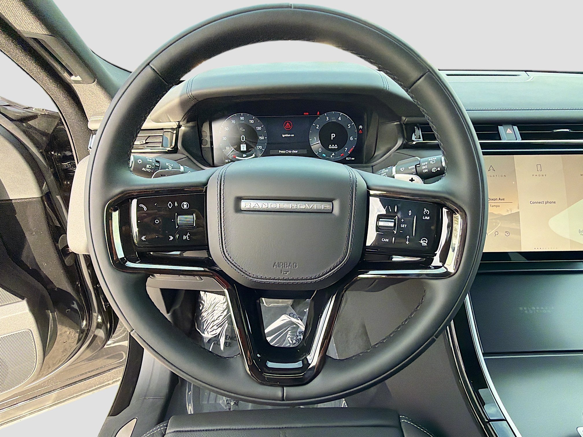 New 2026 Santorini Black Land Rover Belgravia Edition image 37