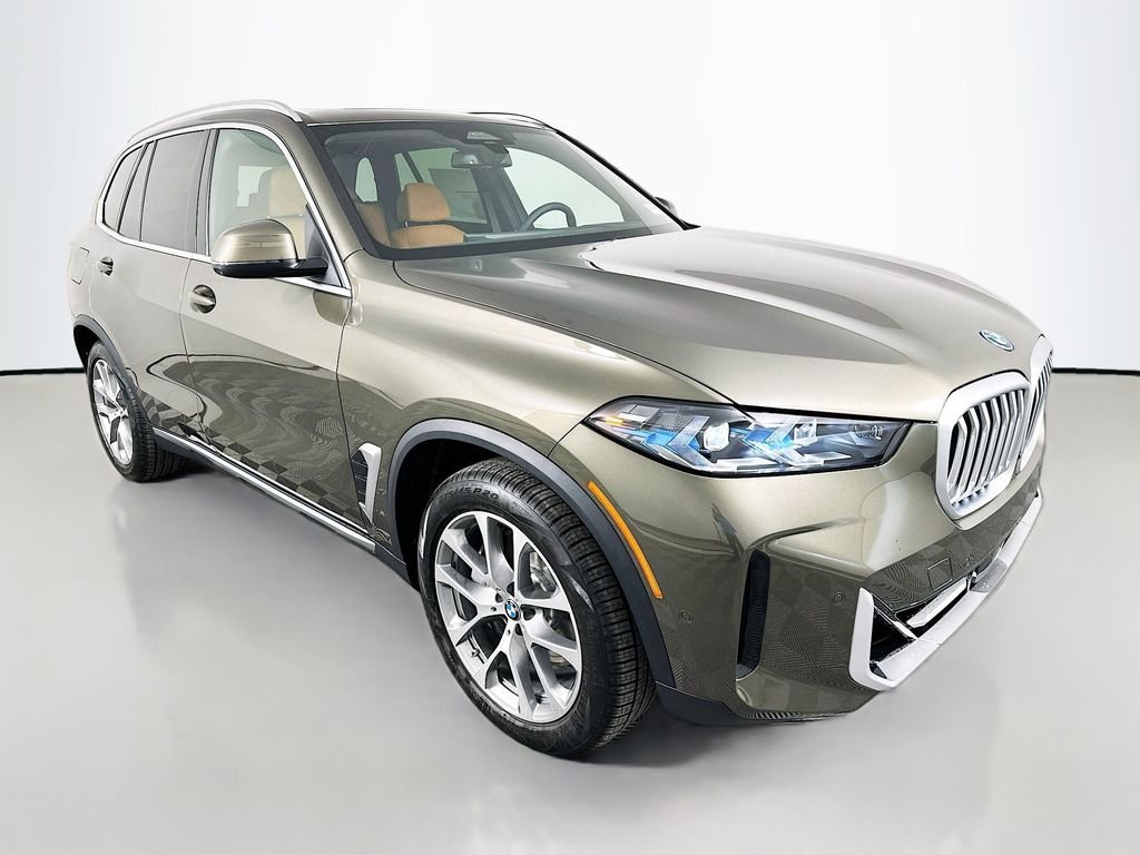 New 2026 Manhattan Green Metallic BMW xDrive50e image 3