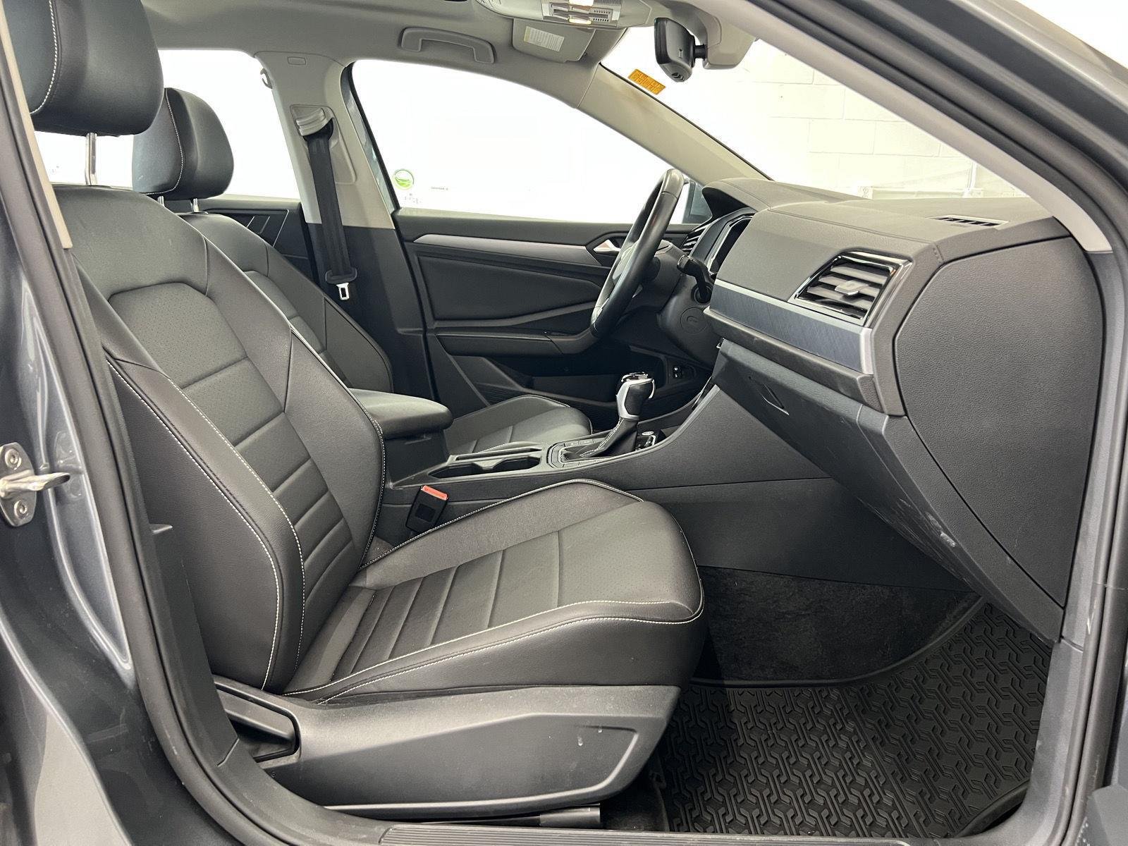 2023 Volkswagen Jetta SE - Photo 30