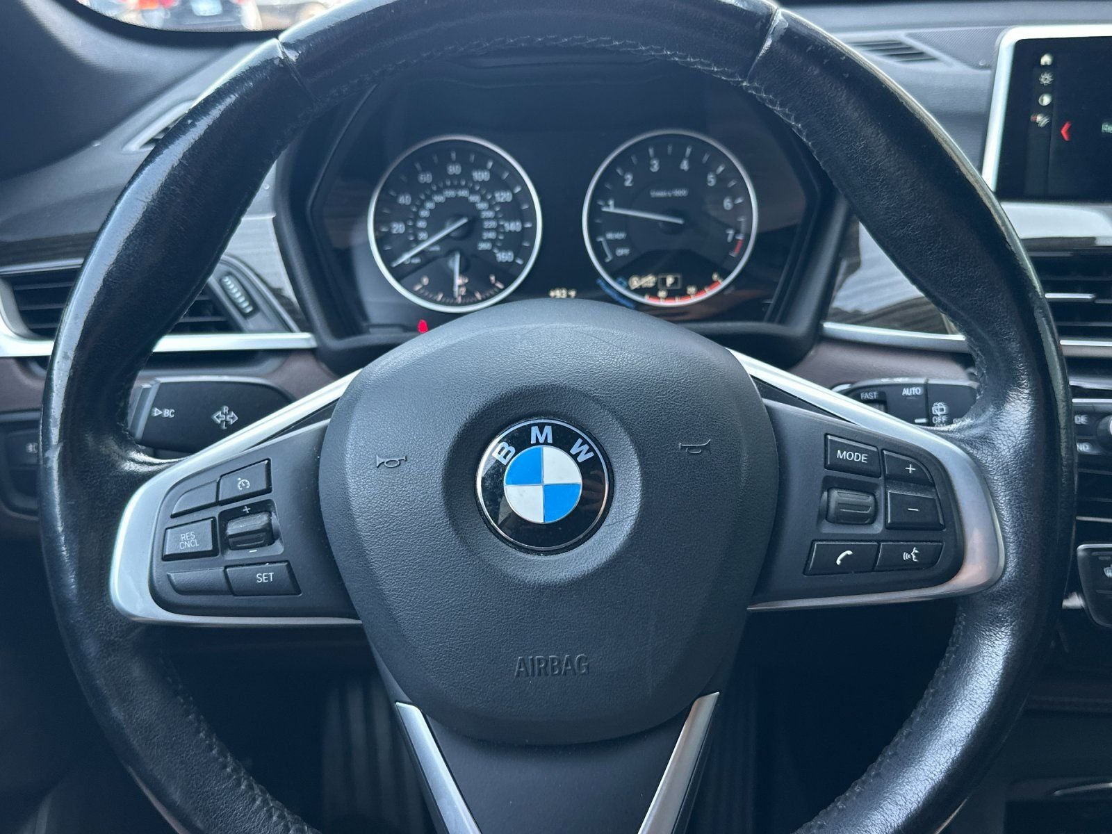 Used 2018 Brown Metallic BMW xDrive28i image 22
