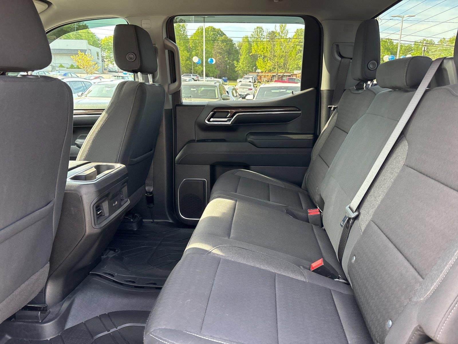 Used 2024 Summit White Chevrolet RST image 33