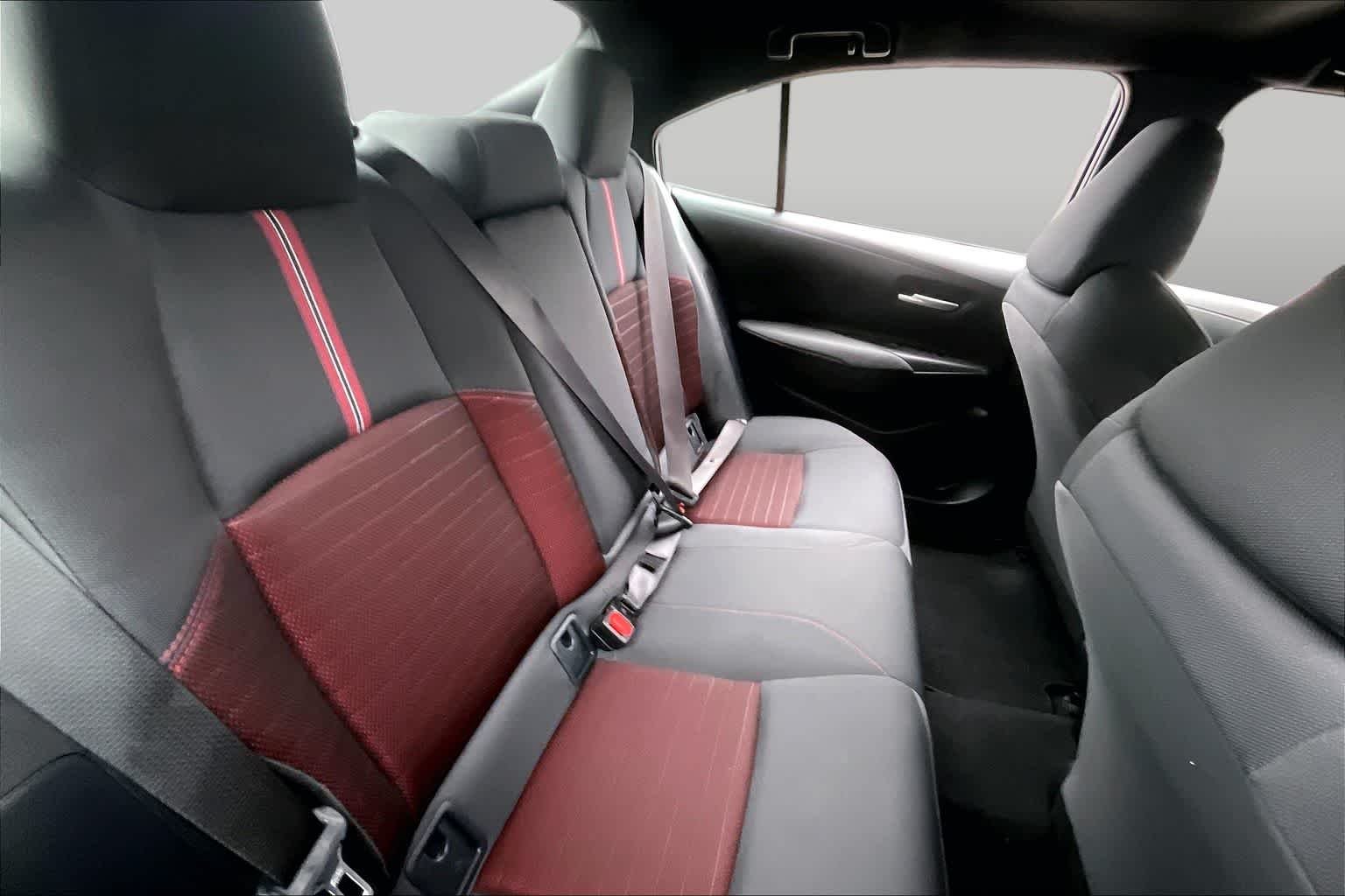 Used 2025 Classic Silver Metallic Toyota SE image 18