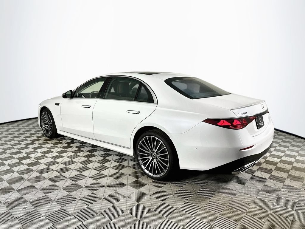 New 2027 MANUFAKTUR Moonlight White Metallic Mercedes-Benz S 580 image 38