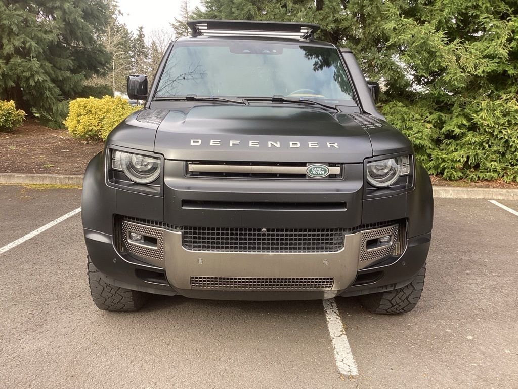 Used 2022  Land Rover X image 23