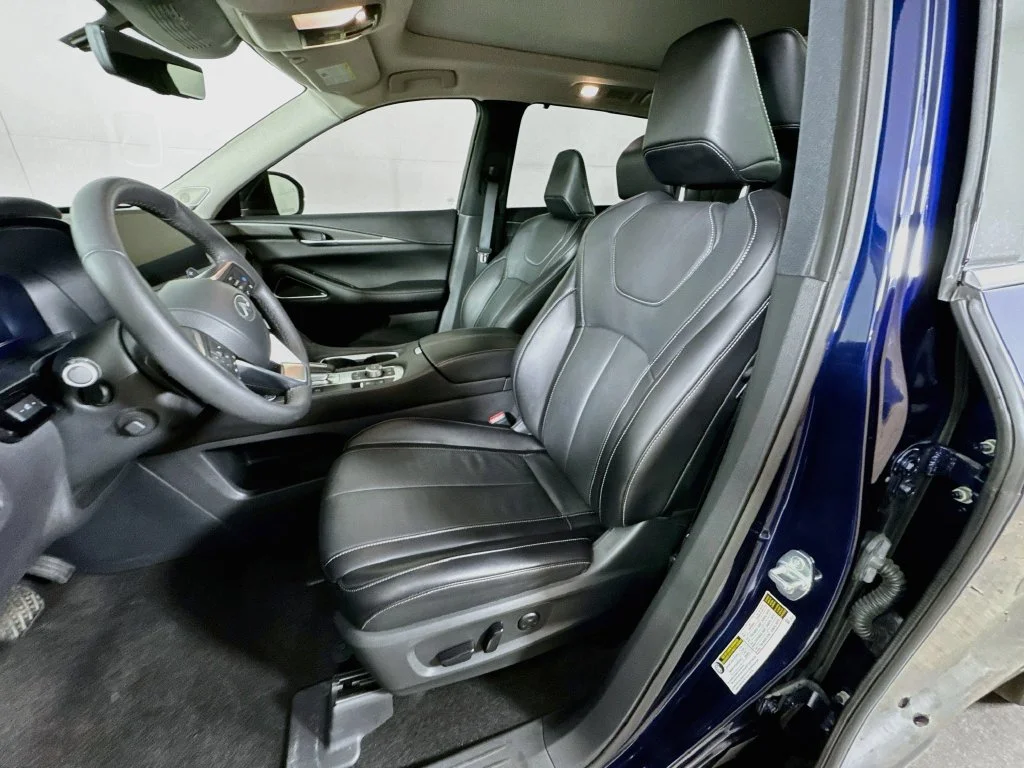 Certified Used 2024 Blue INFINITI LUXE image 28