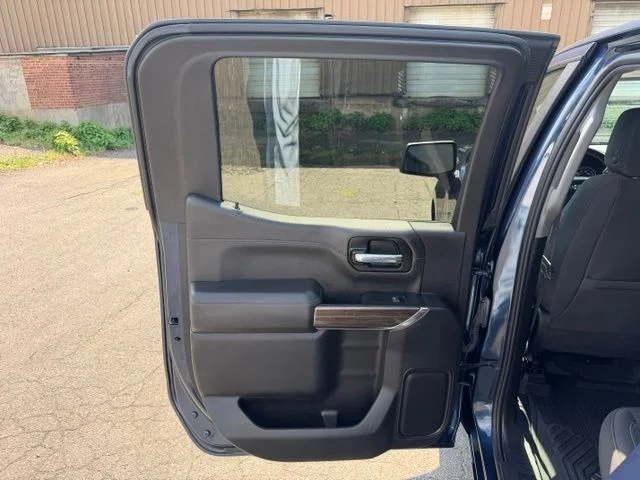 Used 2022 Blue Chevrolet RST image 16