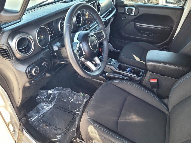 Used 2023 Silver Jeep Rubicon 4xe image 10