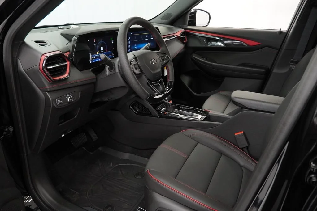 New 2026 Mosaic Black Metallic Chevrolet RS image 10