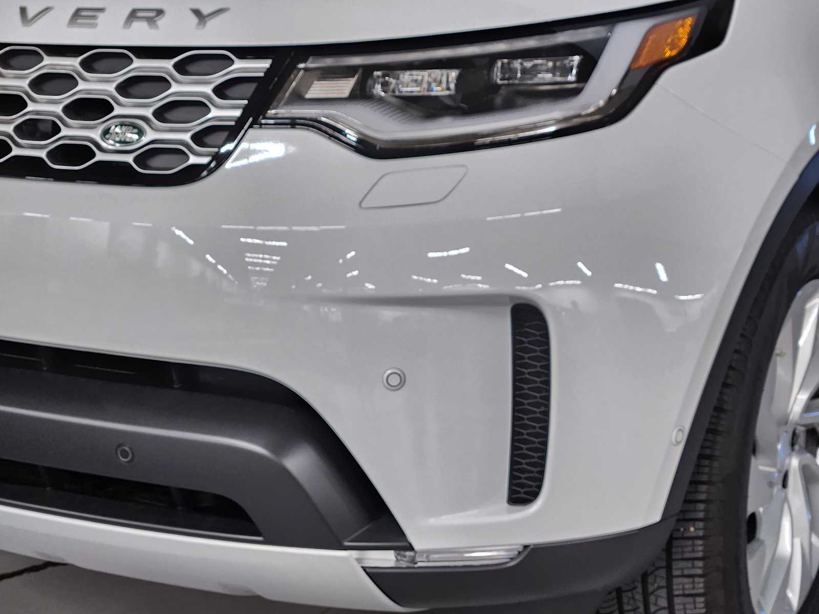 Used 2026 Fuji White Land Rover S image 12