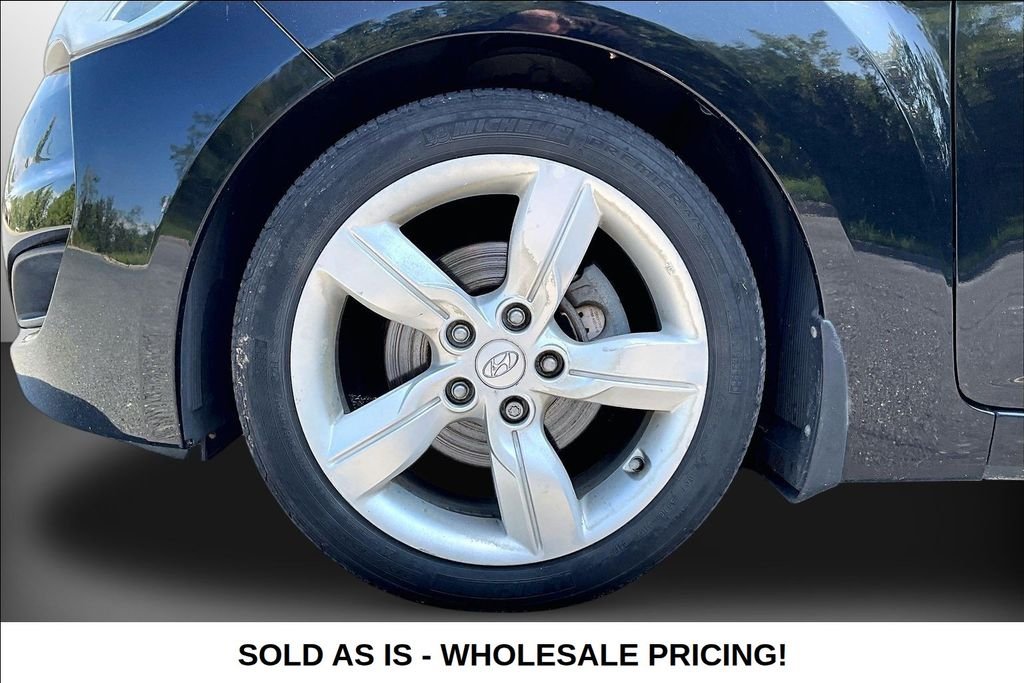Used 2012 Black Hyundai Base image 33
