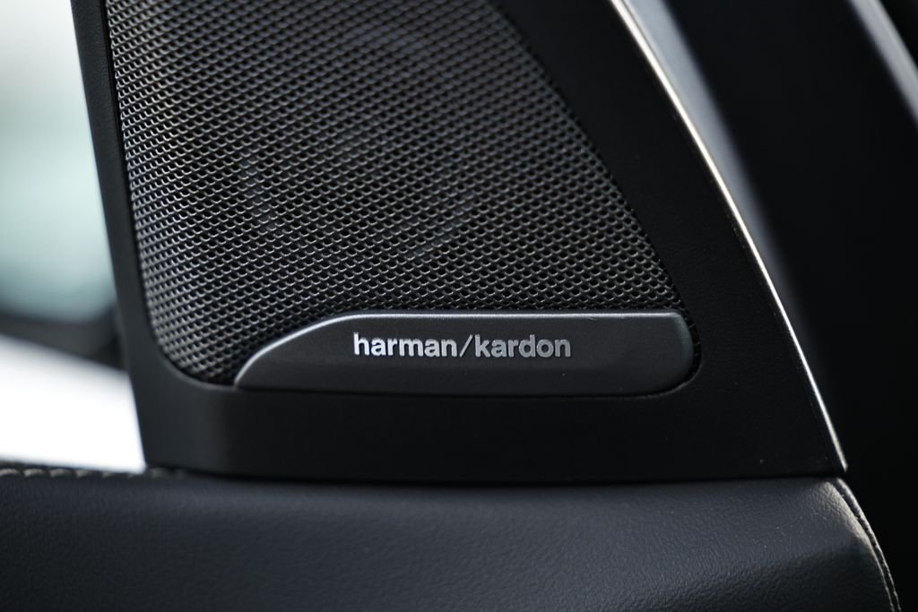 New 2026 Carbon Black BMW xDrive40i image 17