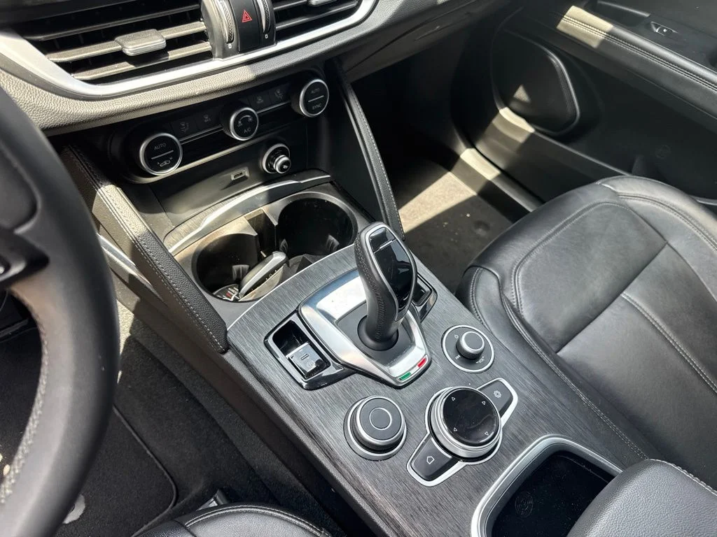 Used 2020 Gray Alfa Romeo Base image 10