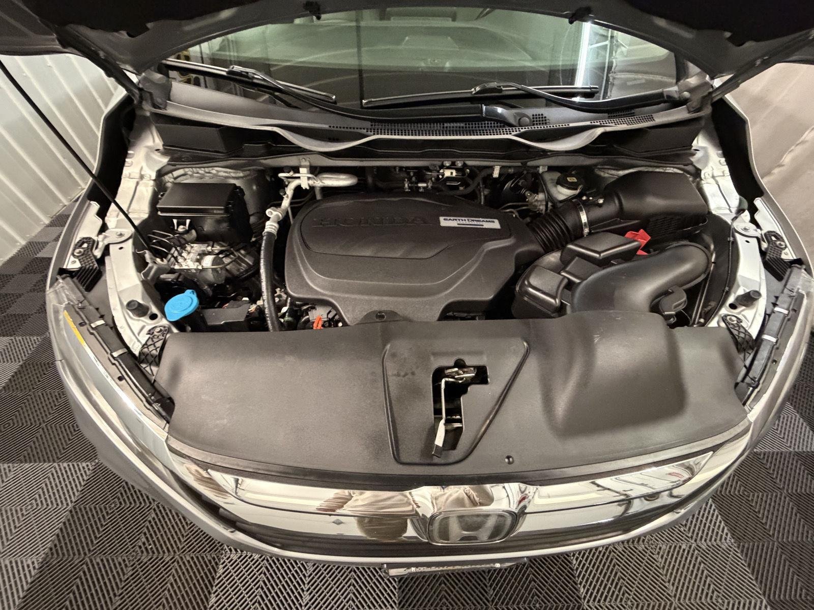 Used 2019  Honda EX-L image 31
