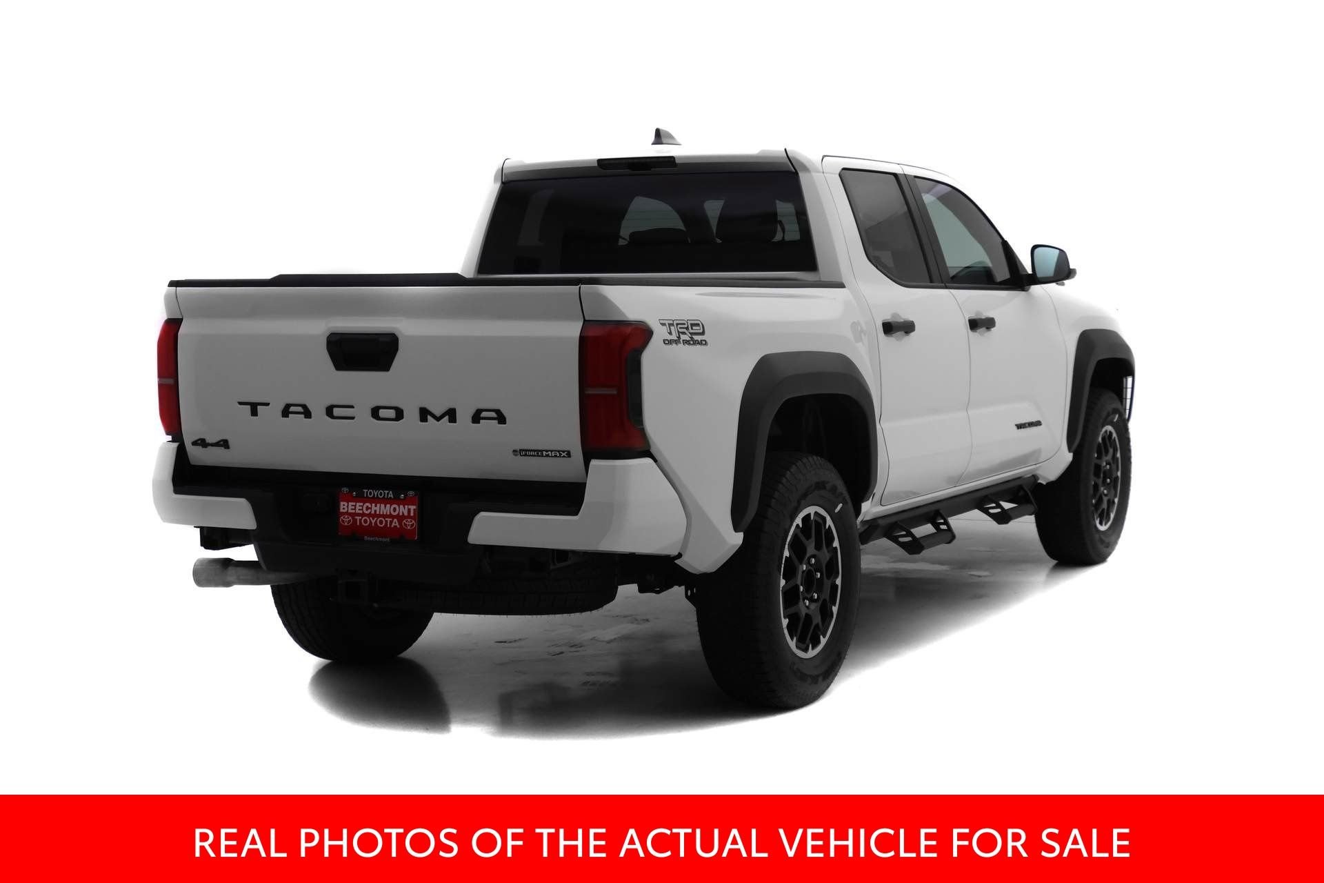 2025 Toyota Tacoma TRD Off Road - Photo 2
