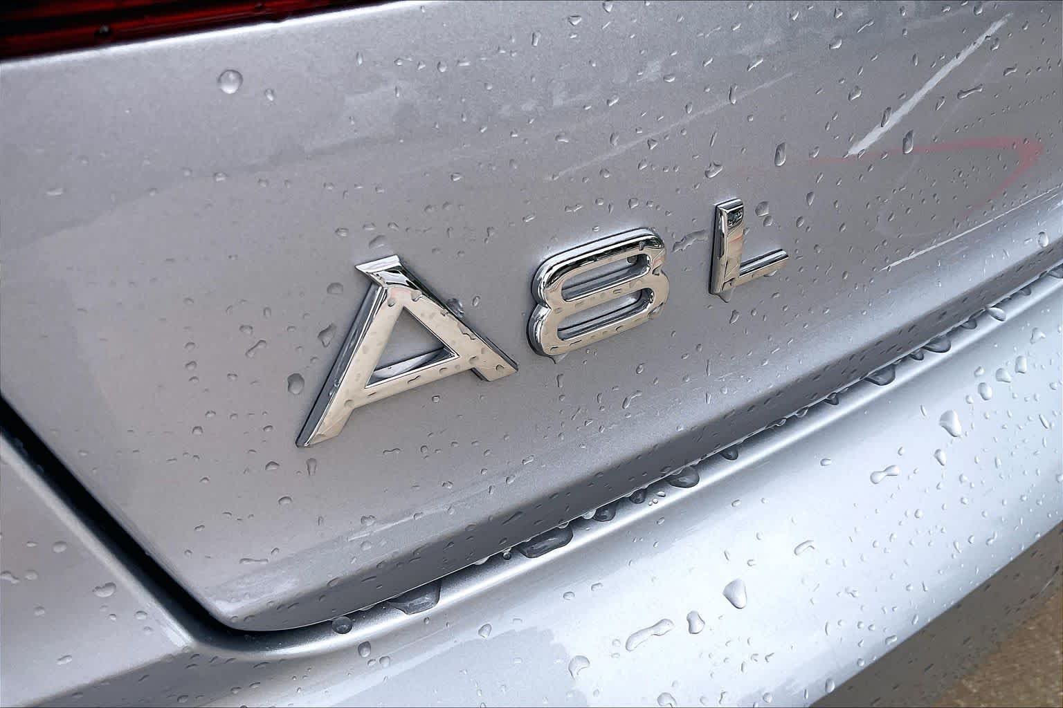 Used 2025 Florett Silver Metallic Audi  image 31