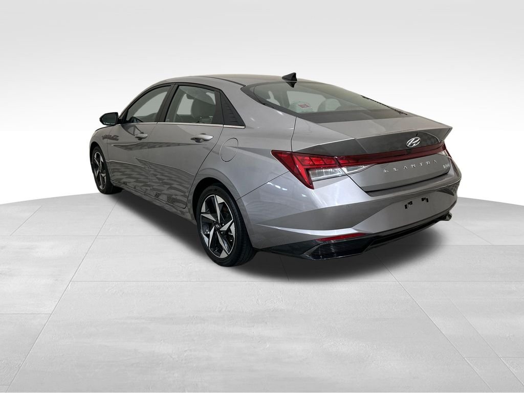 Used 2023 Silver Hyundai Limited image 3