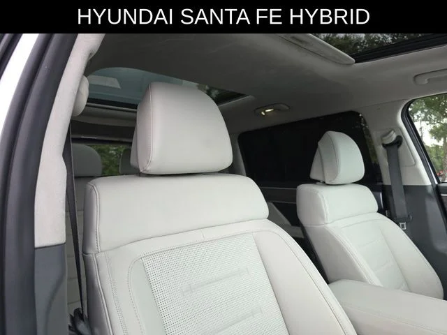 Used 2025 White Hyundai Calligraphy image 11