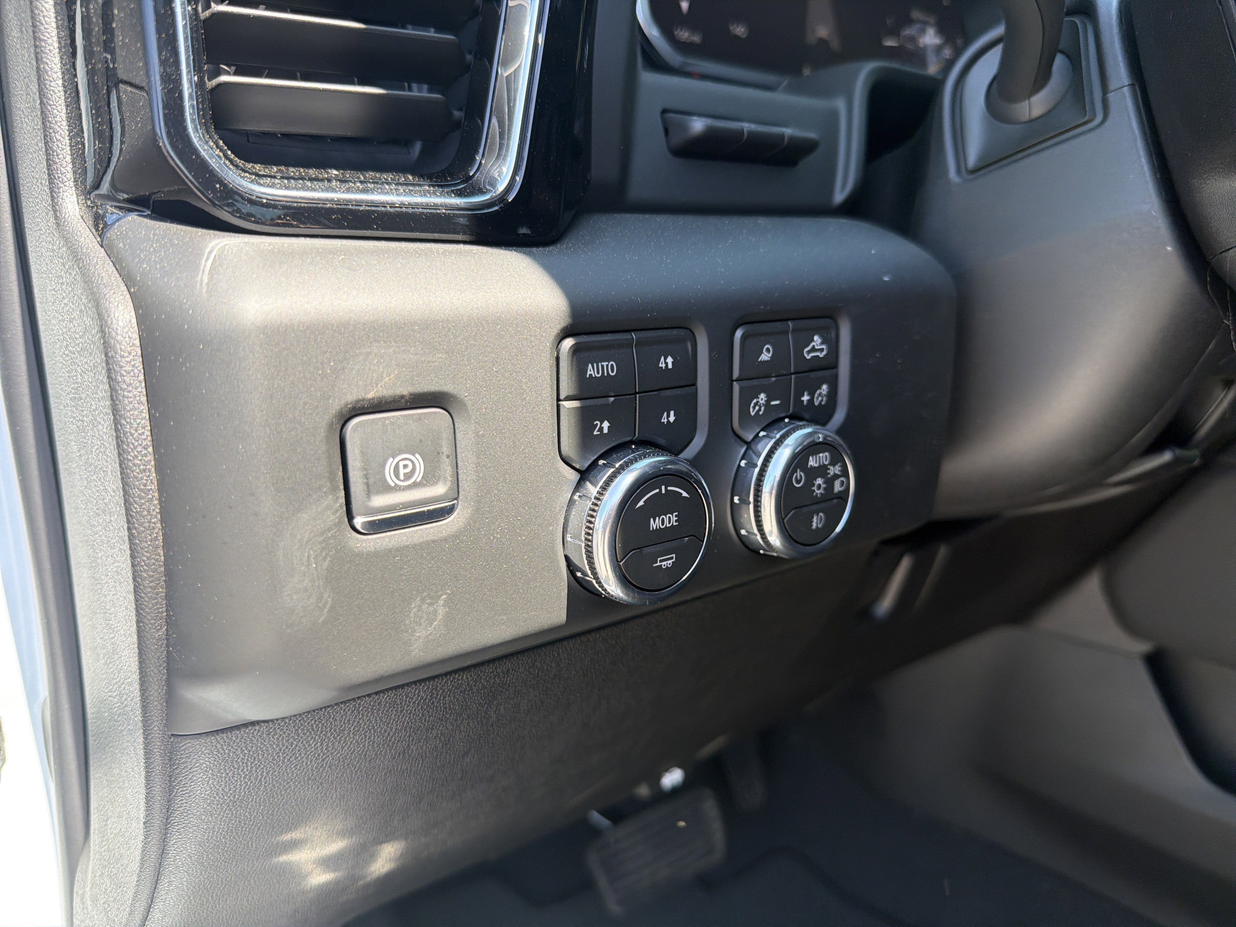 2026 GMC Sierra 2500HD Denali - Photo 23