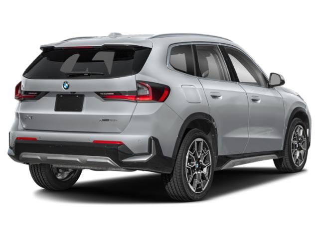 New 2026 Space Silver Metallic BMW xDrive28i image 2