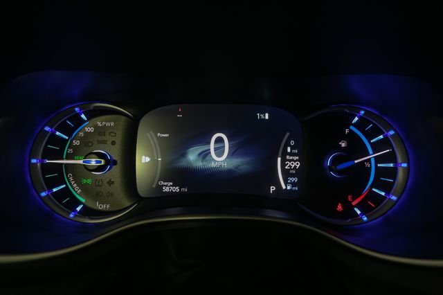 Used 2023 Black Chrysler Touring L image 34