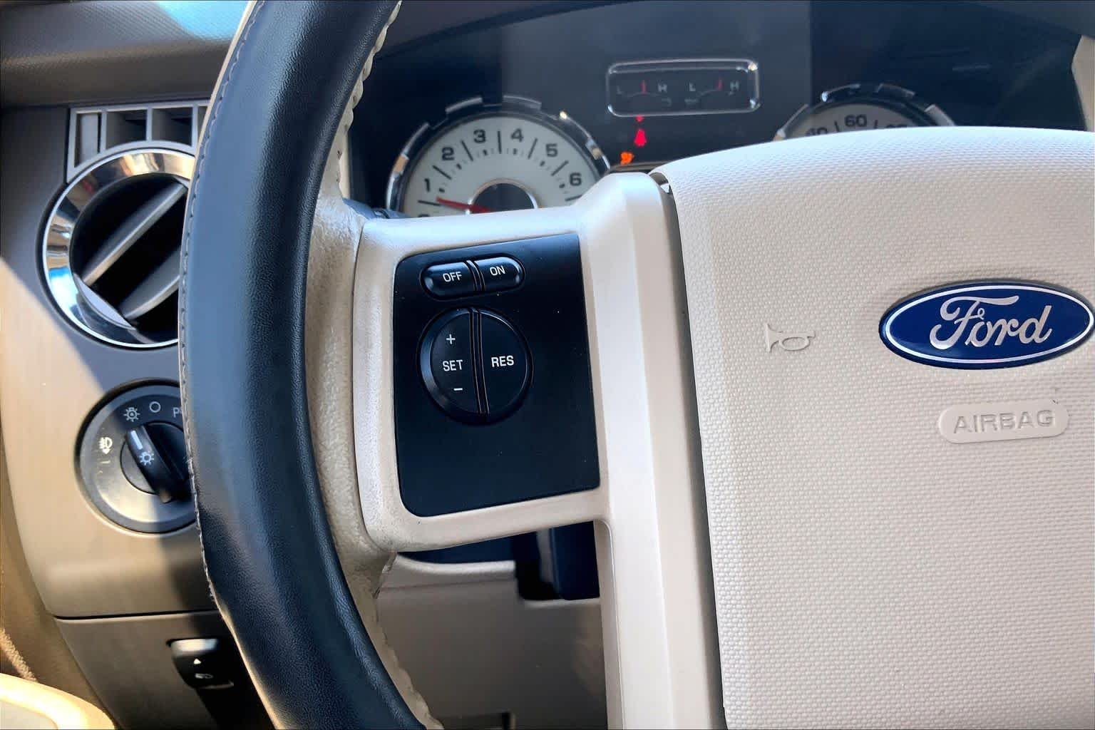 Used 2014 Blue Jeans Metallic Ford XLT image 20