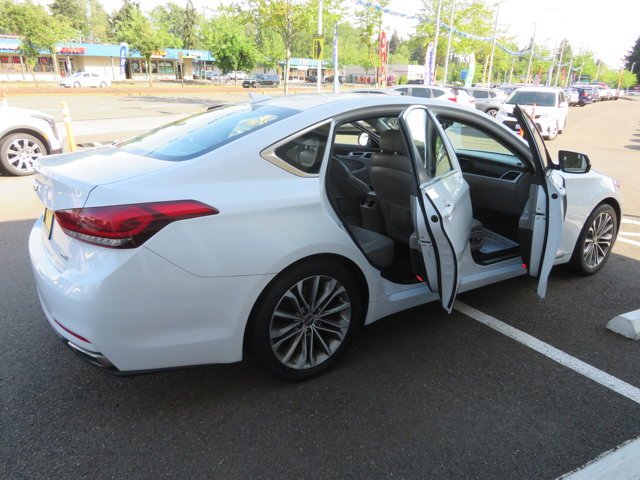 Used 2015 Casablanca White Hyundai 3.8L image 9