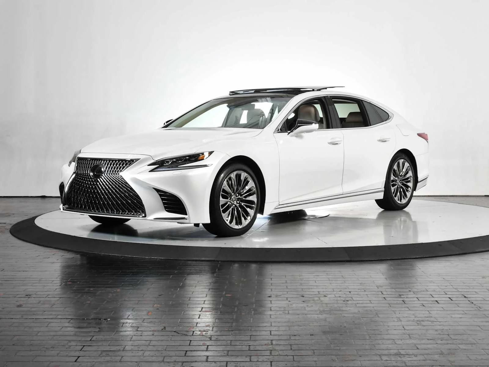 2018 Lexus LS 500 500 RWD's photo